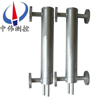不鏽鋼平衡容(rong)器(qi)